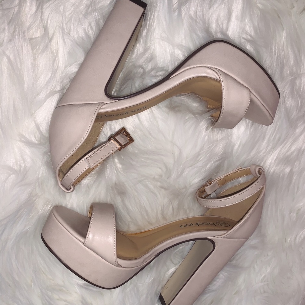 Nude platform heel